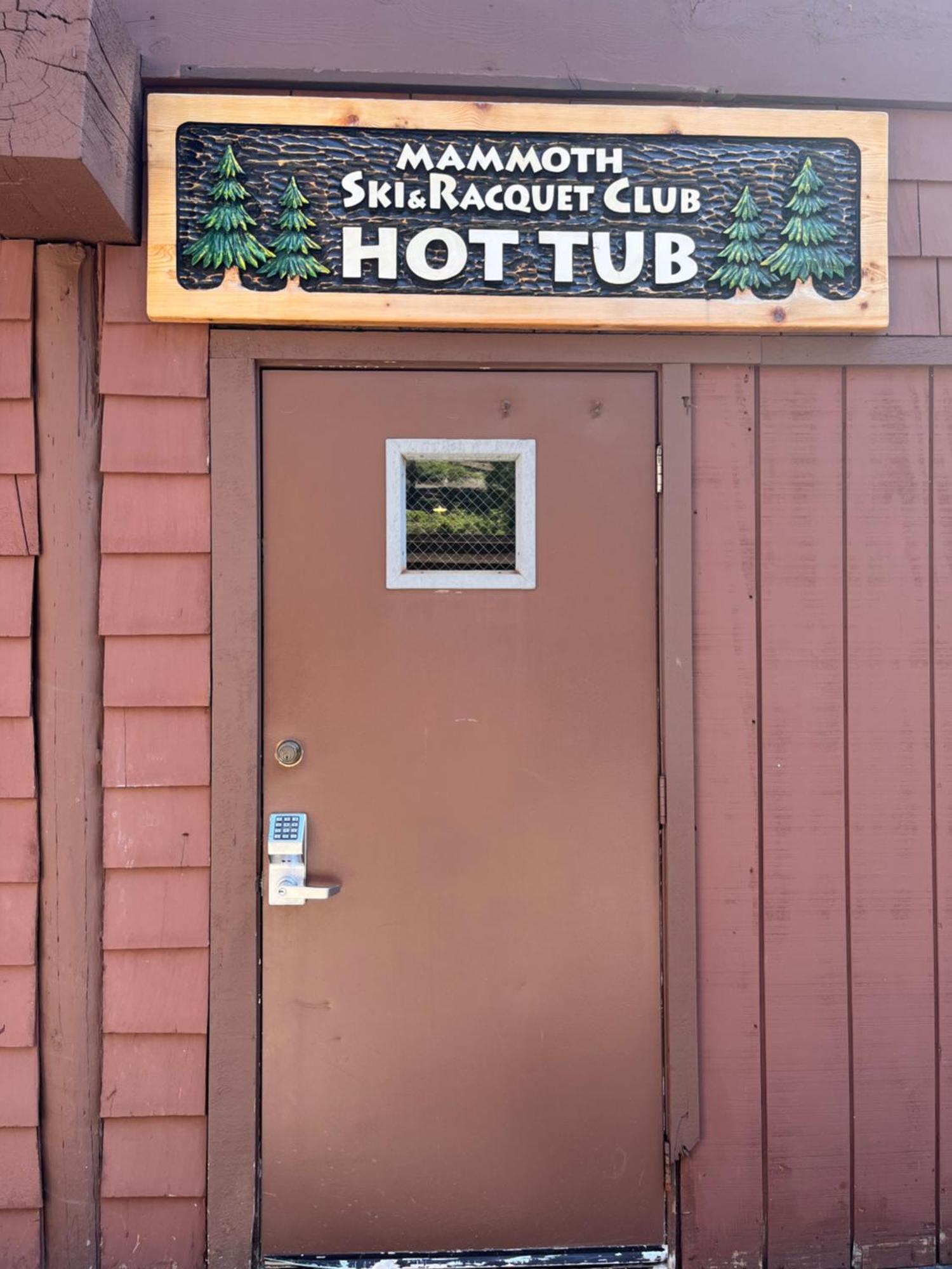 Appartement Tastefully Remodeled At Mammoth & Racquet Club, Hot Tub, Garage, 10 Min Walk To Lifts *