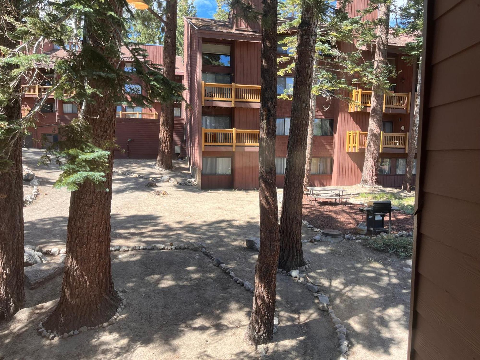 Tastefully Remodeled At Mammoth & Racquet Club, Hot Tub, Garage, 10 Min Walk To Lifts Appartement *
