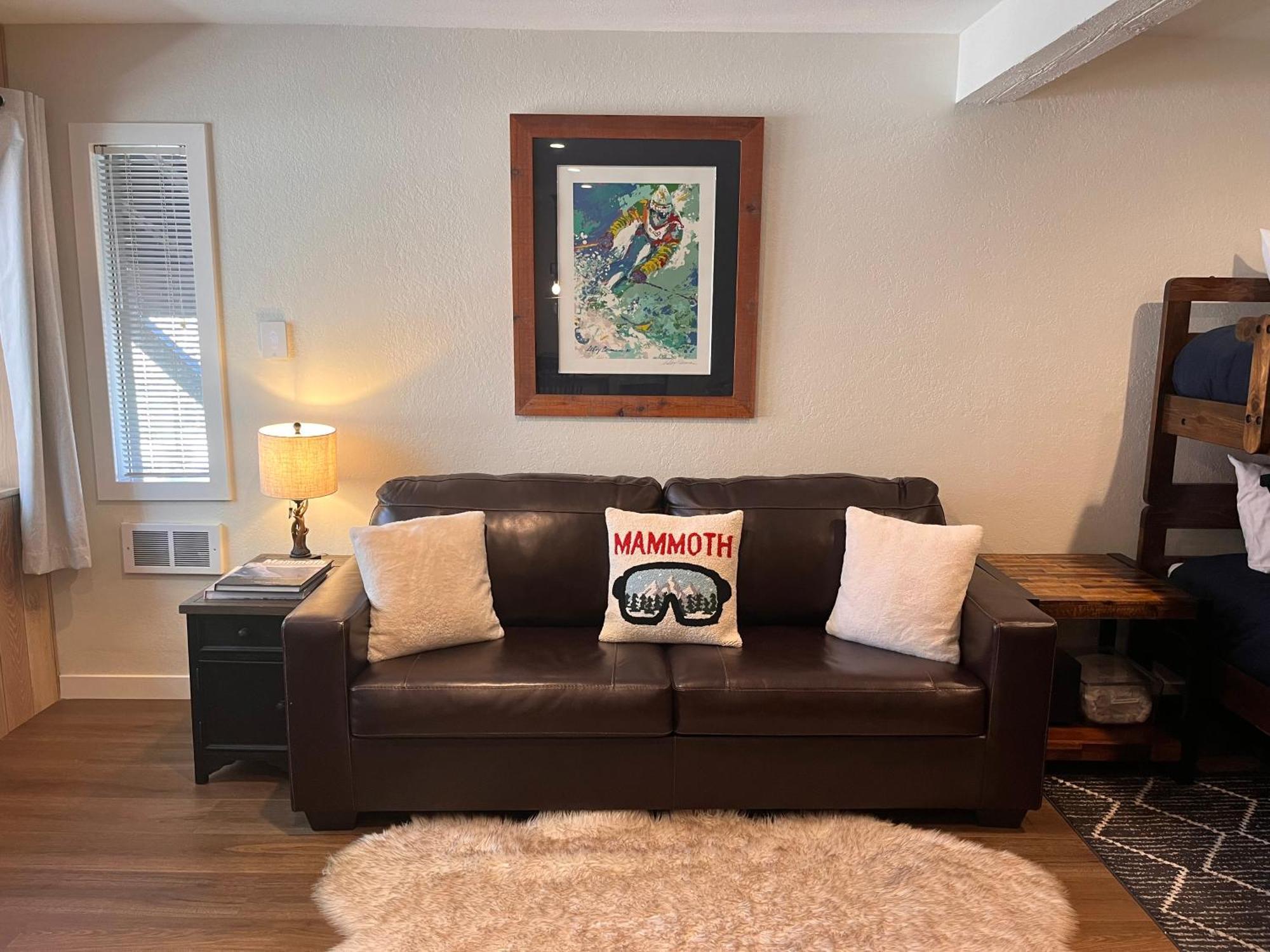 Apartamento Tastefully Remodeled At Mammoth & Racquet Club, Hot Tub, Garage, 10 Min Walk To Lifts *